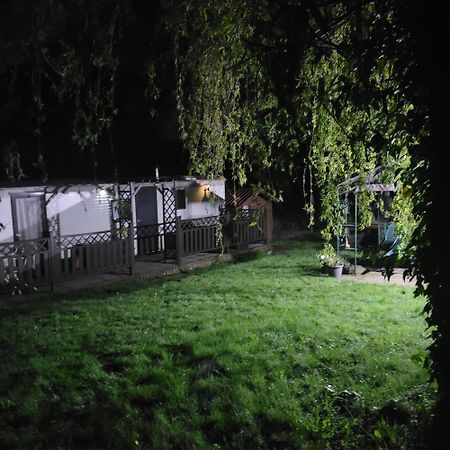 Au Jardin D'Eden Vila Hastiere-par-dela Exterior foto